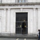 Archivo - Trib.-Juicio en noviembre para los acusados de crear un entramado de empresas y defraudar al fisco más de 105.000 euros.