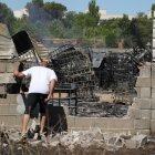 Un día después del incendio frente al colegio San Agustín, en Pinar de Jalón