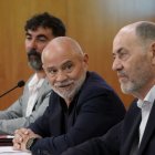 El presidente de la Cámara de Comercio de Valladolid, Víctor Caramanzana, y el presidente de ACOR, Jesús Posadas, presentan el "Estudio de Impacto Socioeconómico de ACOR S.Coop. 2021-2025".