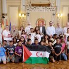 Carnero da la bienvenida a los niños y niñas saharauis que pasarán el verano con familias vallisoletanas gracias al programa 'Vacaciones en Paz'