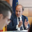 El consejero de Agricultura, Joaquín Antonio Pino, durante la reunión con las opas.