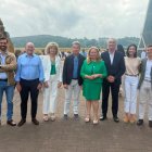 Alberto Núñez Feijóo posa con los candidatos del PP a la Alcaldía de las 9 capitales de provincia de Castilla y León.