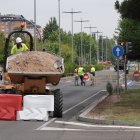 Obras de la red de calor frente a Hacienda en la avenida Salamanca.