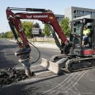Obras en la avenida de Salamanca con corte al tráfico rodado por la red de calor.