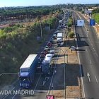 Retención en la N-601 por la avería de un autobús