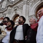 Los integrantes de Siloé con el alcalde de Valladolid durante el pregón.