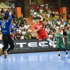 Serrano se dispone a lanzar en rectificado ante el Cuenca.