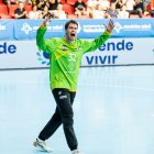 Nagy celebra una de sus 18 paradas ante un público de Huerta del Rey volcado con él.