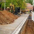 Estado de las obras de la red de calor en Huerta del Rey en Valladolid.
