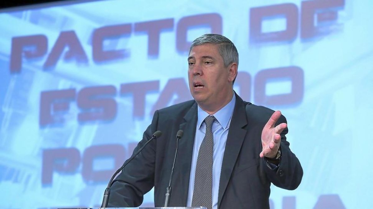 De los Mozos en su intervención de ayer en la jornada de UGT.-ICAL
