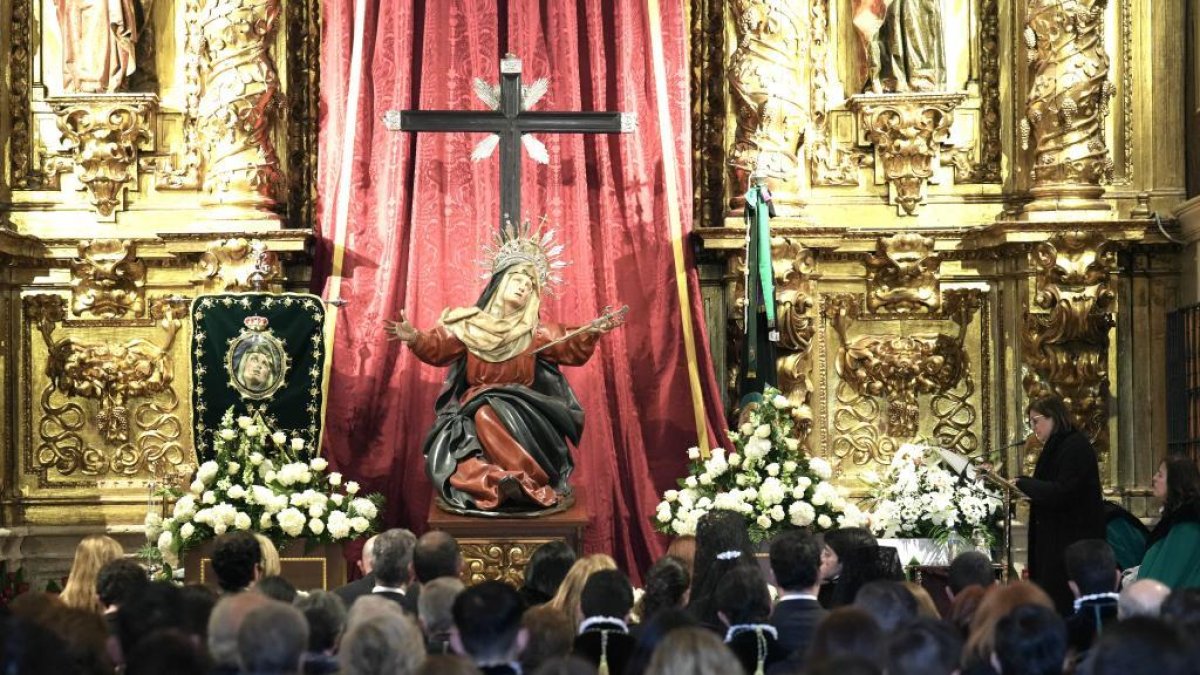 Acto en la iglesia de la Vera Cruz