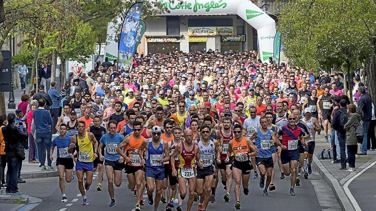 Media Maratón Universitaria Popular organizada por la Universidad de Valladolid, imagen de archivo
