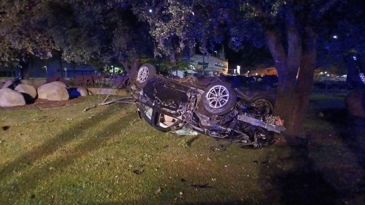 Estado del vehículo después del accidente en Vallsur