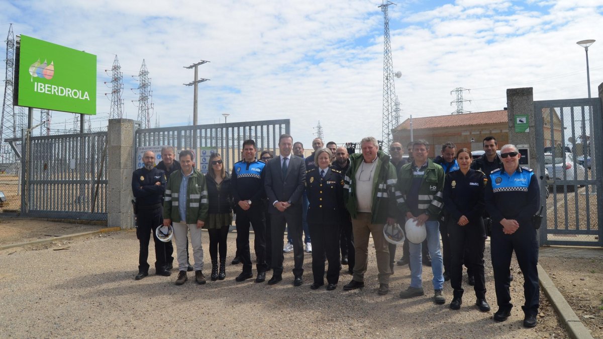 Iberdrola forma a las Fuerzas y Cuerpos de Seguridad de Medina del Campo para actuar en situaciones de riesgo en instalaciones eléctricas