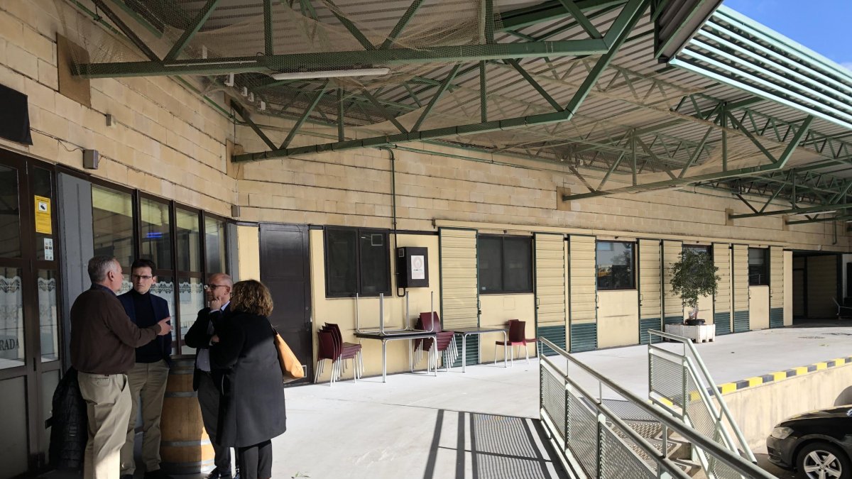 PSOE visita los centros logísticos