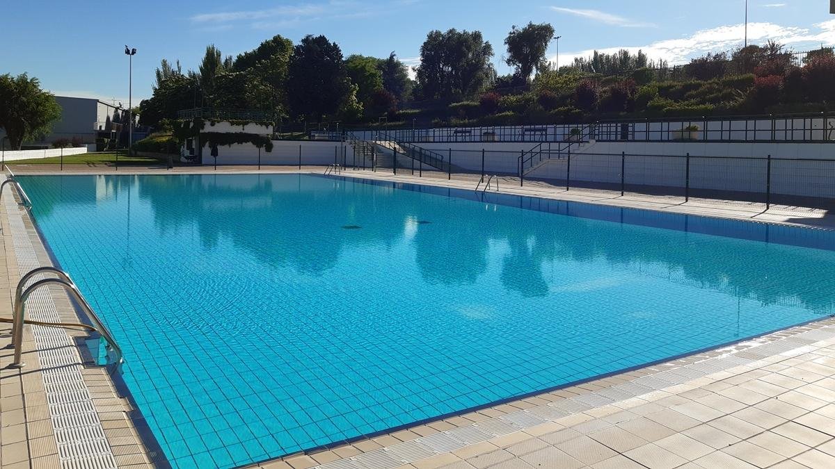 Imagen de archivo de la piscina municipal de Canterac en Valladolid.