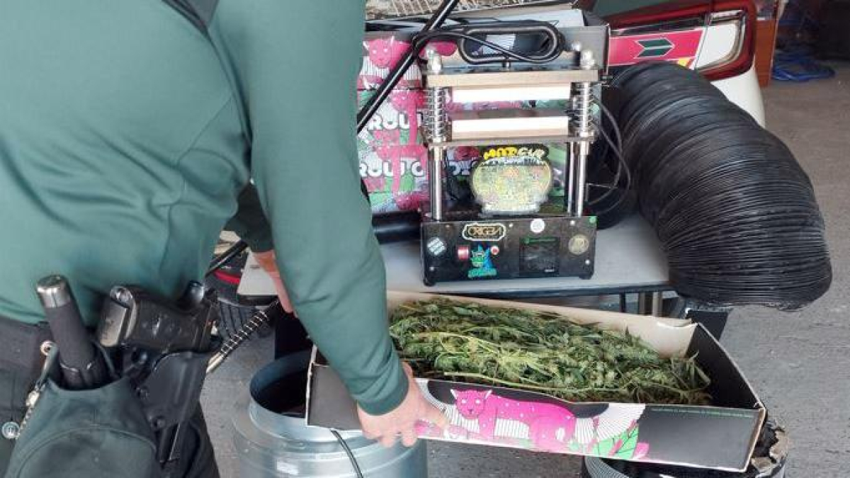 Materiales intervenidos por la Guardia Civil