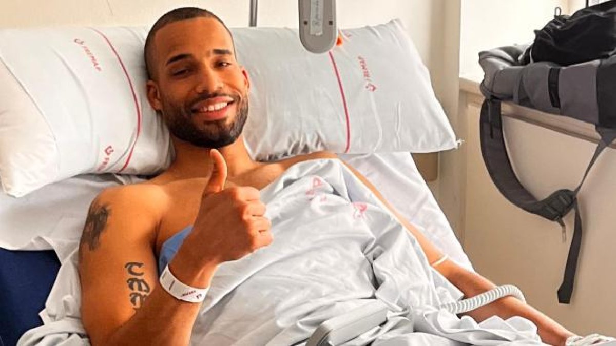 Mike Torres, tras su operación.