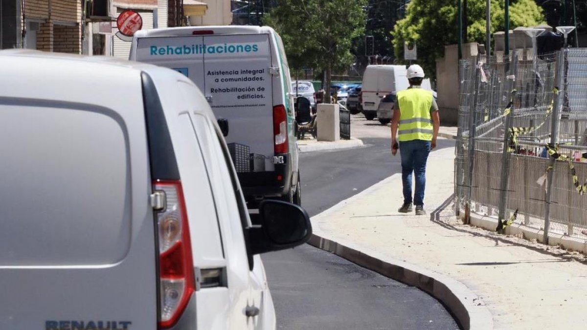 La calle Estación reabre al tráfico.