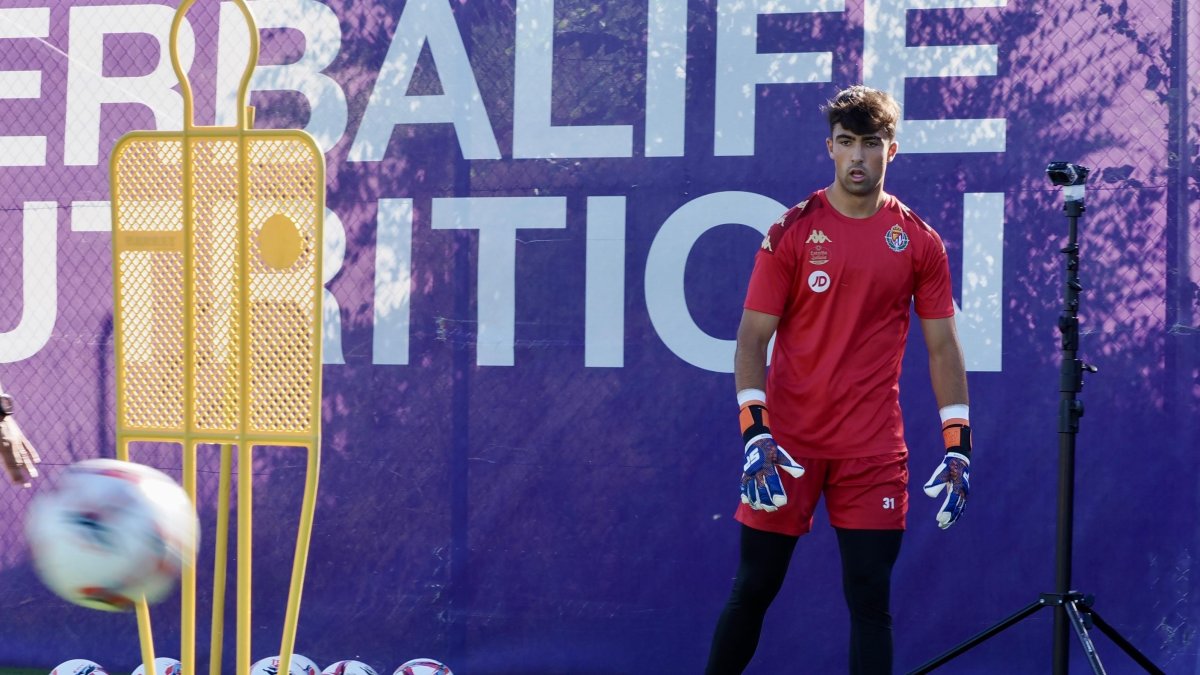 Aceves durante un entrenamiento esta temporada