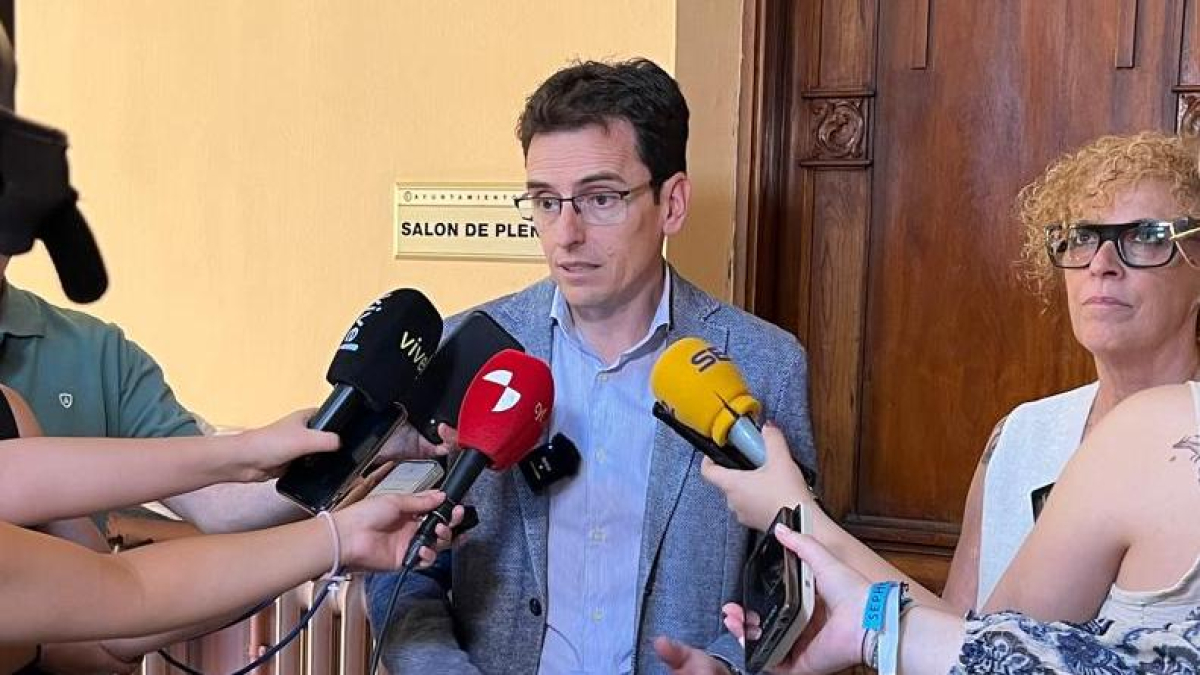 Pedro Herrero y Rafi Romero ante los medios de comunicación