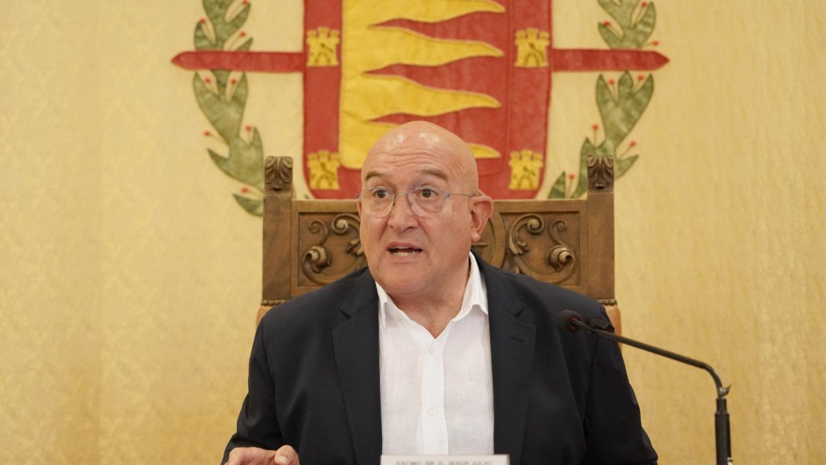 Jesús Julio Carnero, alcalde de Valladolid