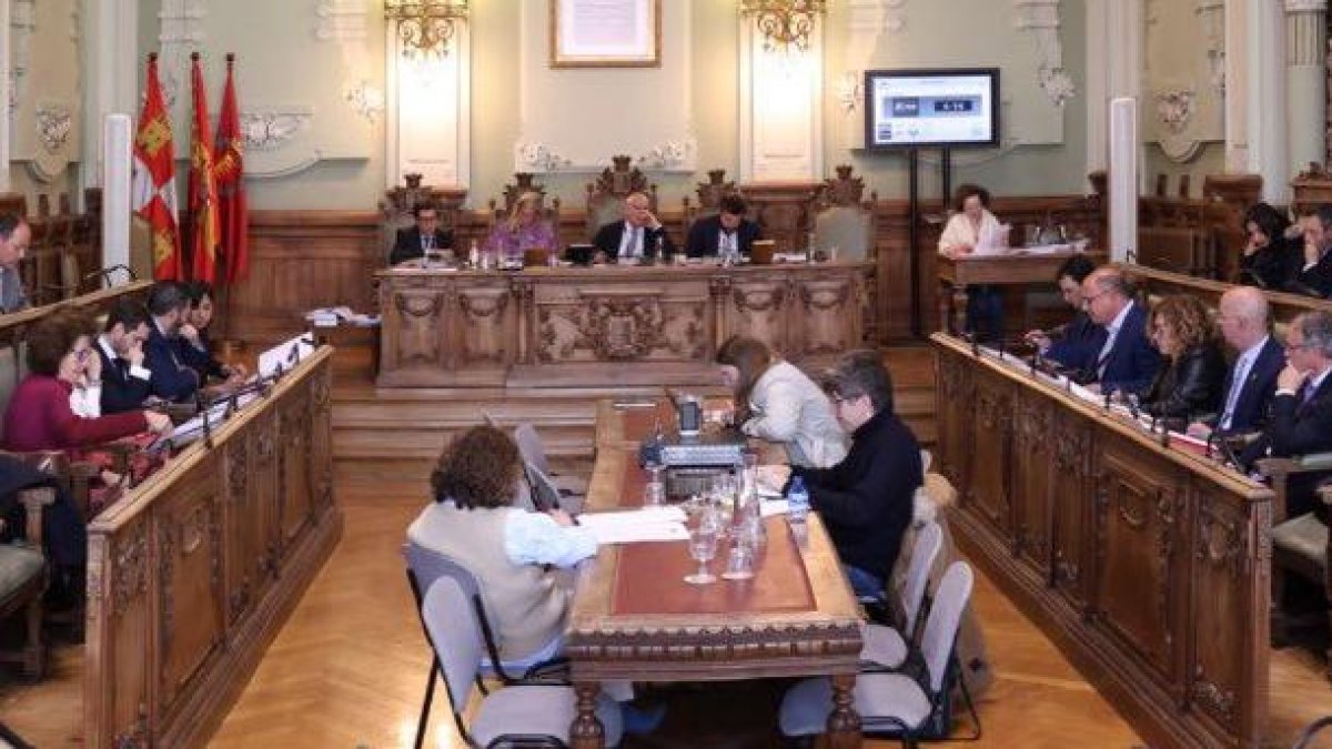 Pleno municipal ordinario correspondiente al mes de agosto celebrado este jueves 12 de septiembre.