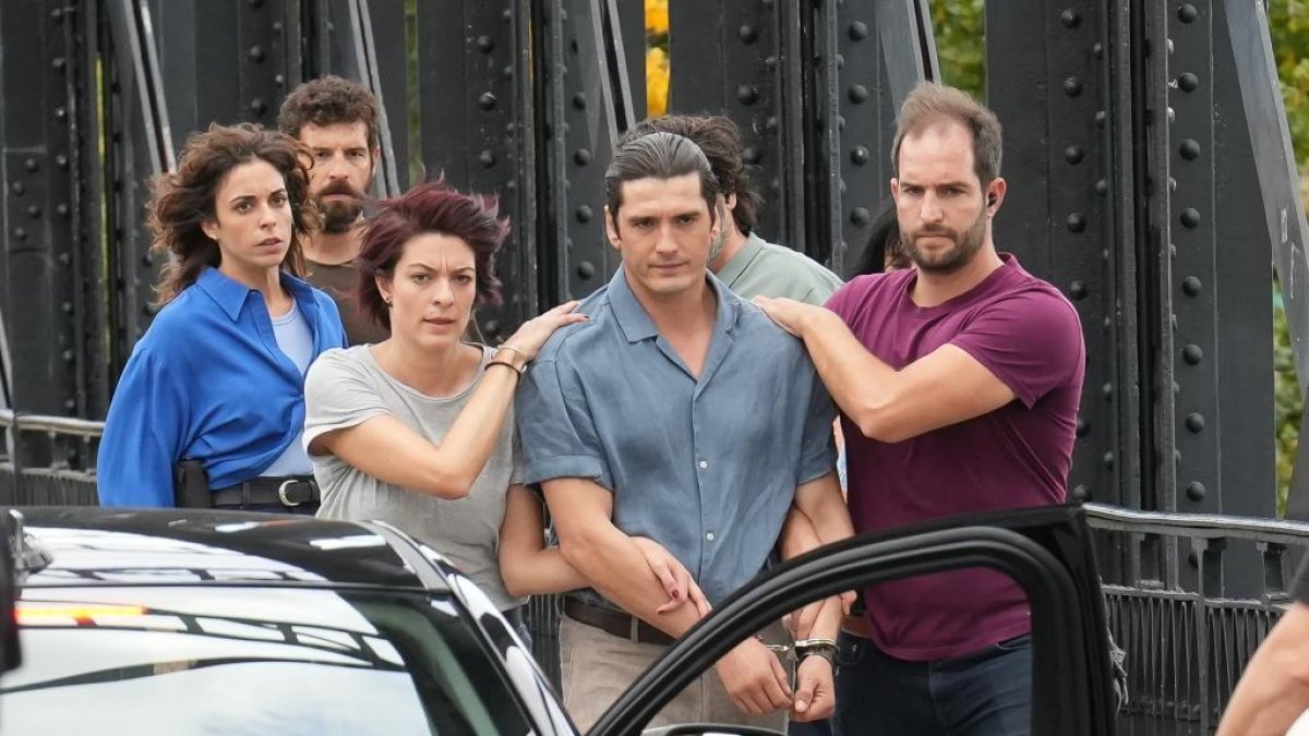 Rodaje de la segunda parte de Memento Mori con Yon González en el Puente Colgante.