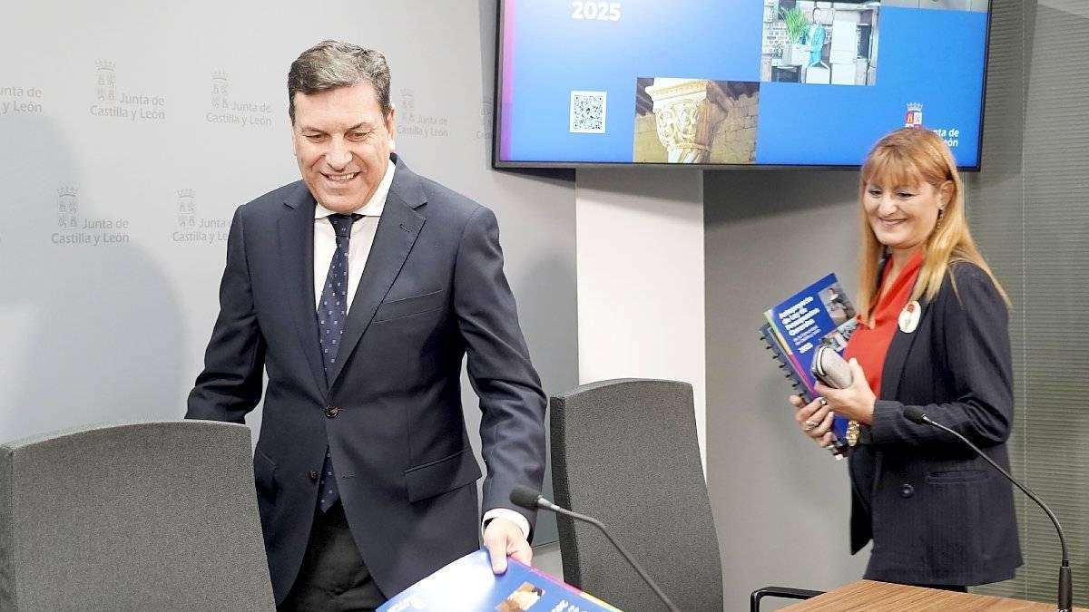 El consejero de Economía y Hacienda y portavoz, Carlos Fernández Carriedo, presenta el anteproyecto de Ley de Presupuestos de Castilla y León para 2025. ICAL