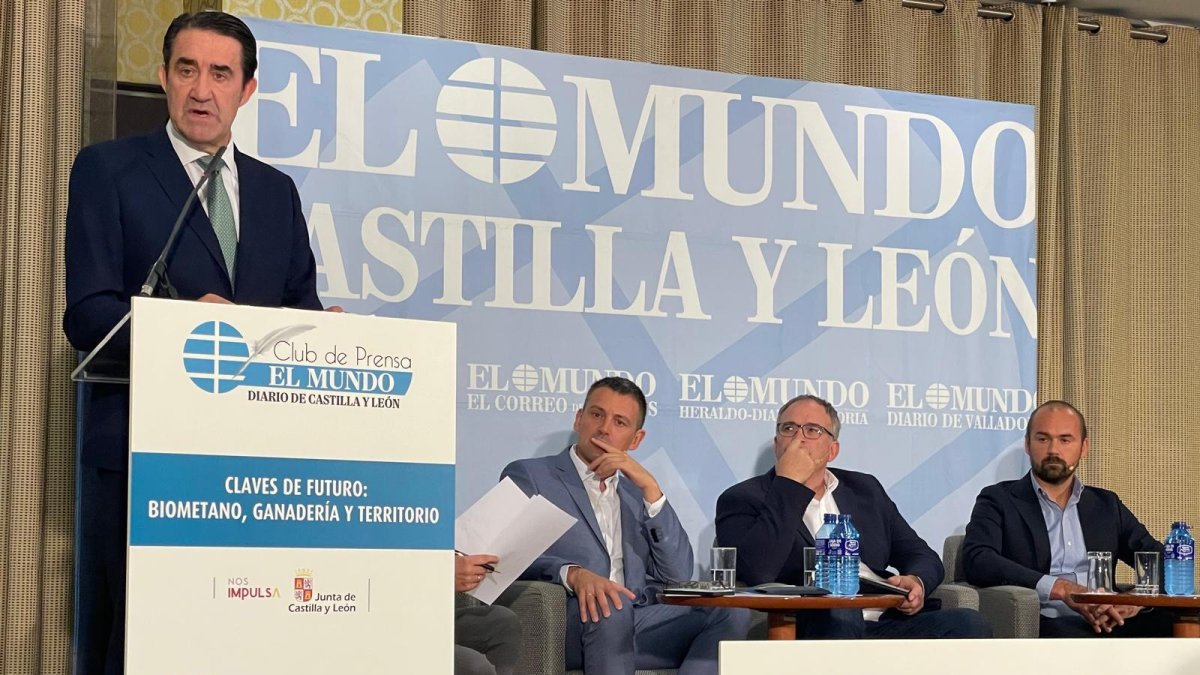 El consejero de Medio Amiente, Vivienda y Ordenación del Territorio, Juan Carlos-Suárez Quiñones