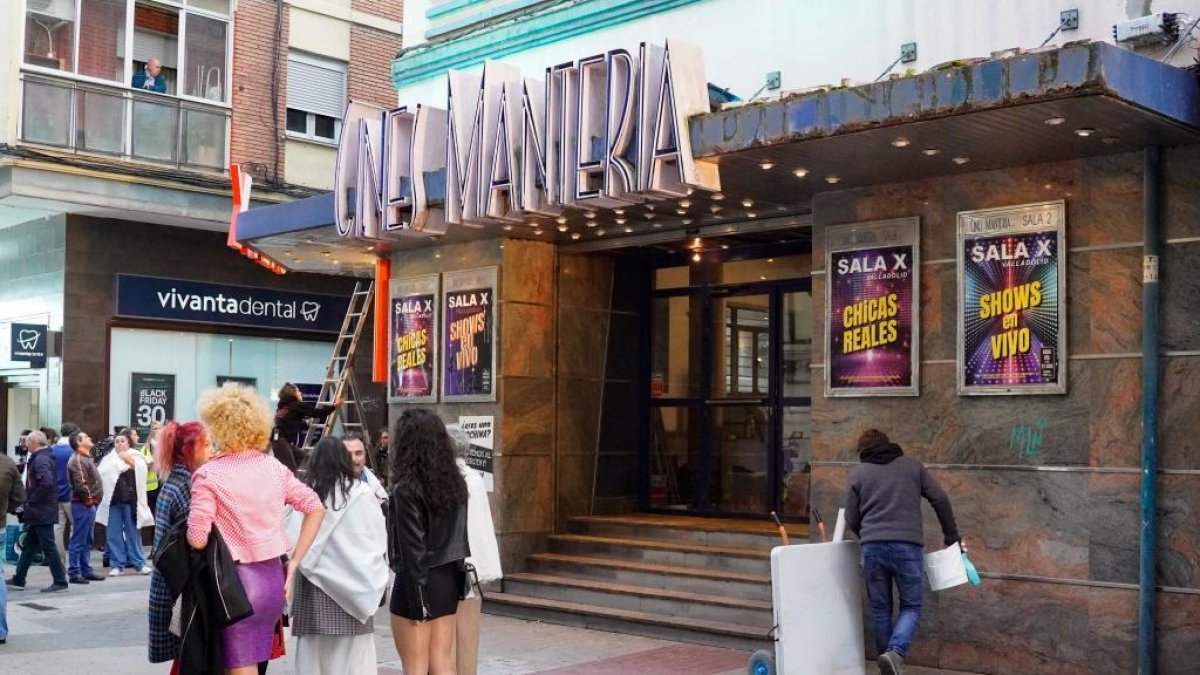 Cines Mantería en el rodaje de una serie ambientada en una 'Sala X'