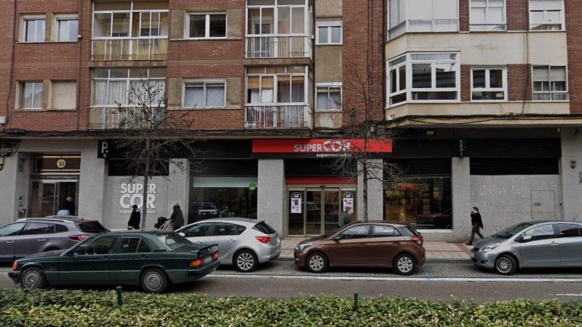 Supercor de la calle Puente Colgante