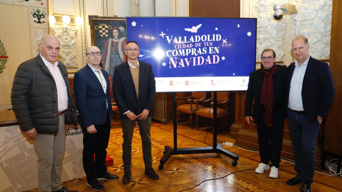 Presentación de la tradicional campaña de Navidad en el Ayuntamiento de Valladolid.