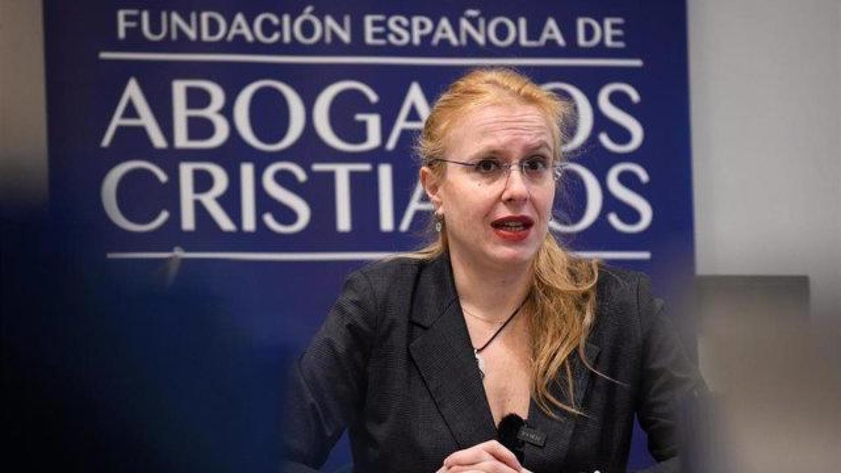 La presidenta de Abogados Cristianos, Polonia Castellanos, durante una rueda de prensa.