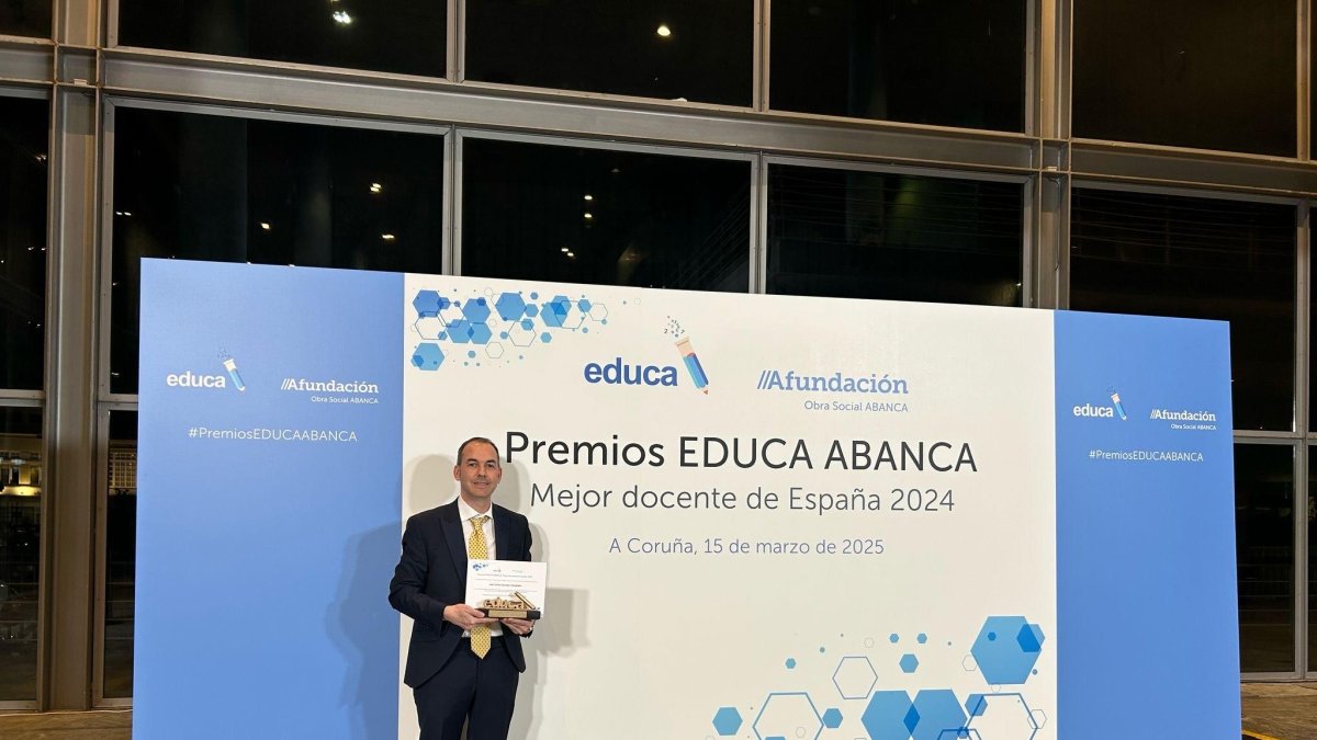 Juan Carlos González Hernández, Mejor Profesor de España en Formación Profesional en los Premios Educa Abanca 2025