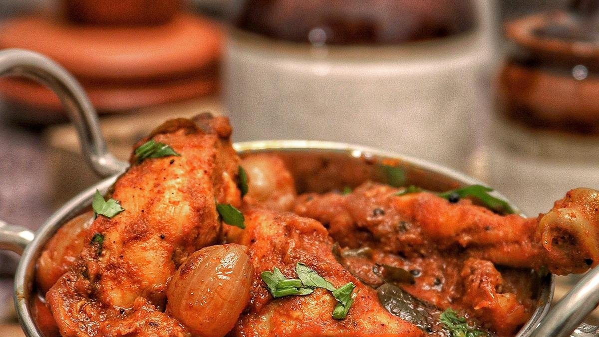 POLLO AL CHILINDRÓN