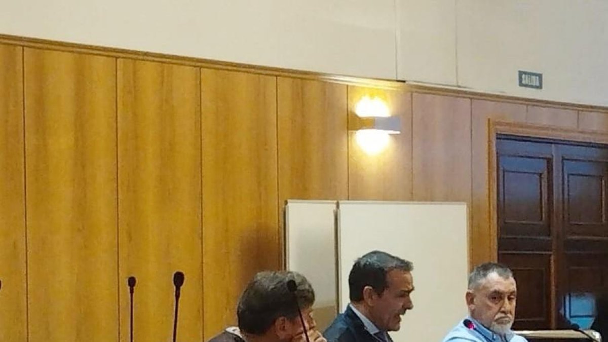 Absueltos los militares acusados de utilizar explosivo real en cursillos de Valladolid