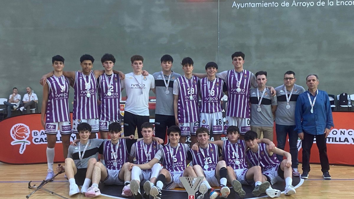 Real Valladolid baloncesto júnior, subcampeón de Castilla y León en la Final Four en La Vega.