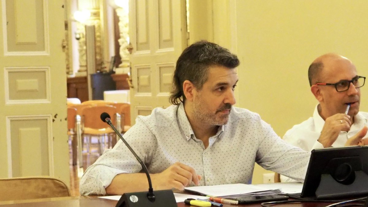 VTLP denuncia la opacidad del equipo de gobierno en los gastos del Puente del Poniente