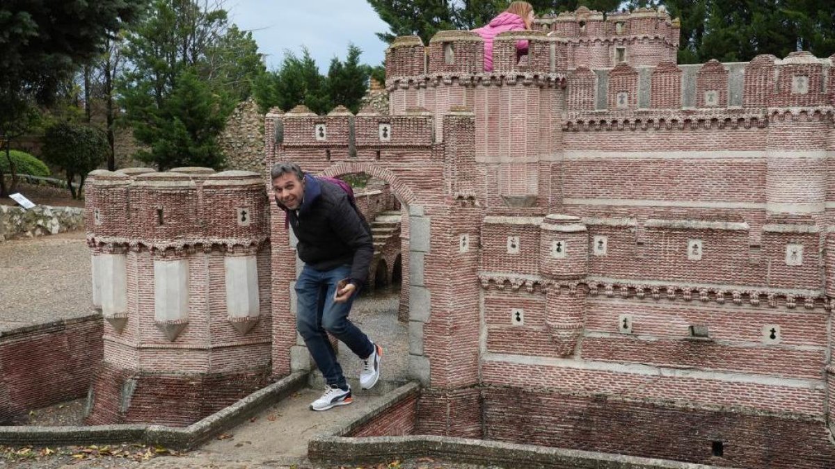 Parque Temático Mudéjar, una de las ‘siete maravillas’ de Olmedo, con la réplica del castillo de Coca deSegovia,