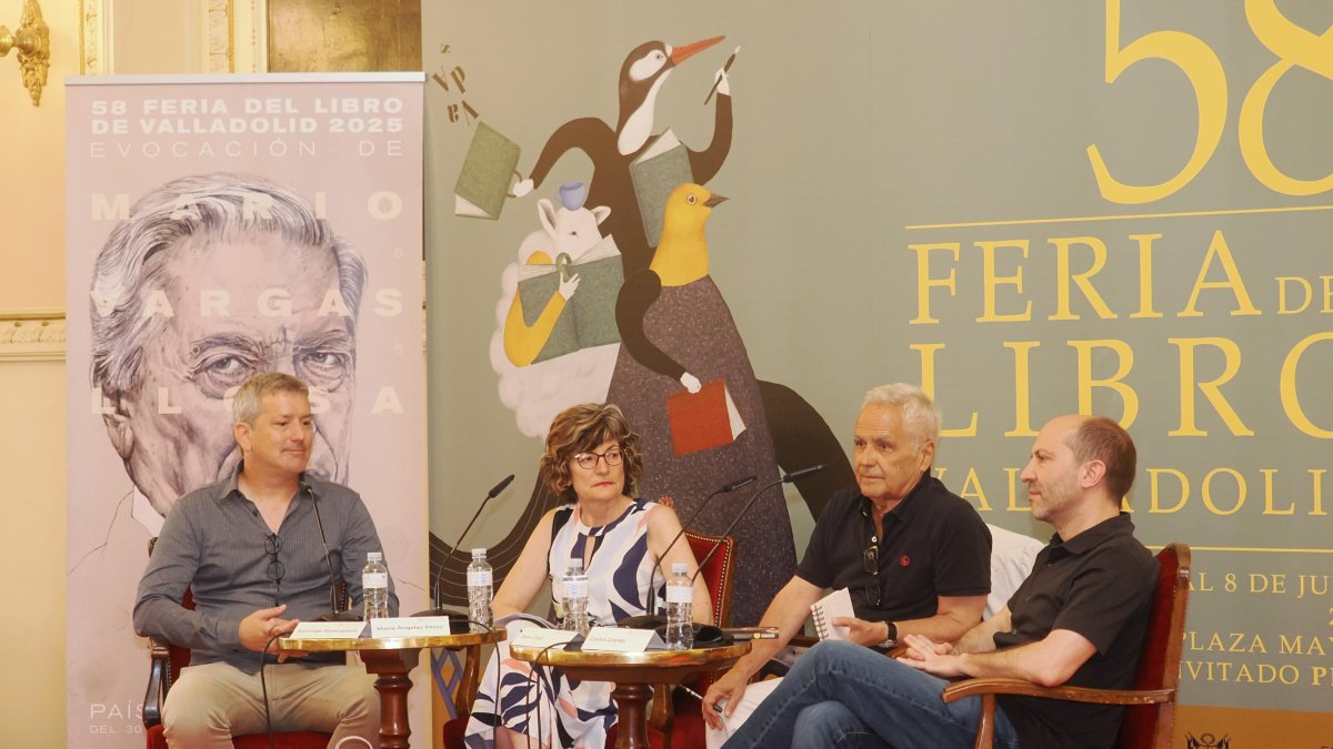 Homenaje a Vargas Llosa en la Feria del Libro de Valladolid