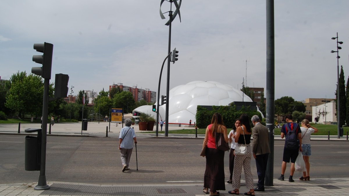 Paso de peatones de la avenida Miguel Ángel Blanco