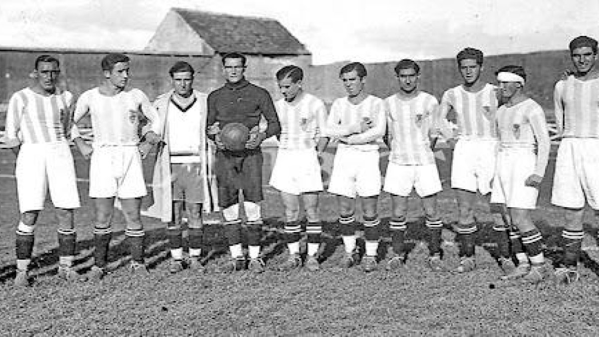 Plantilla del Real Valladolid en 1930.