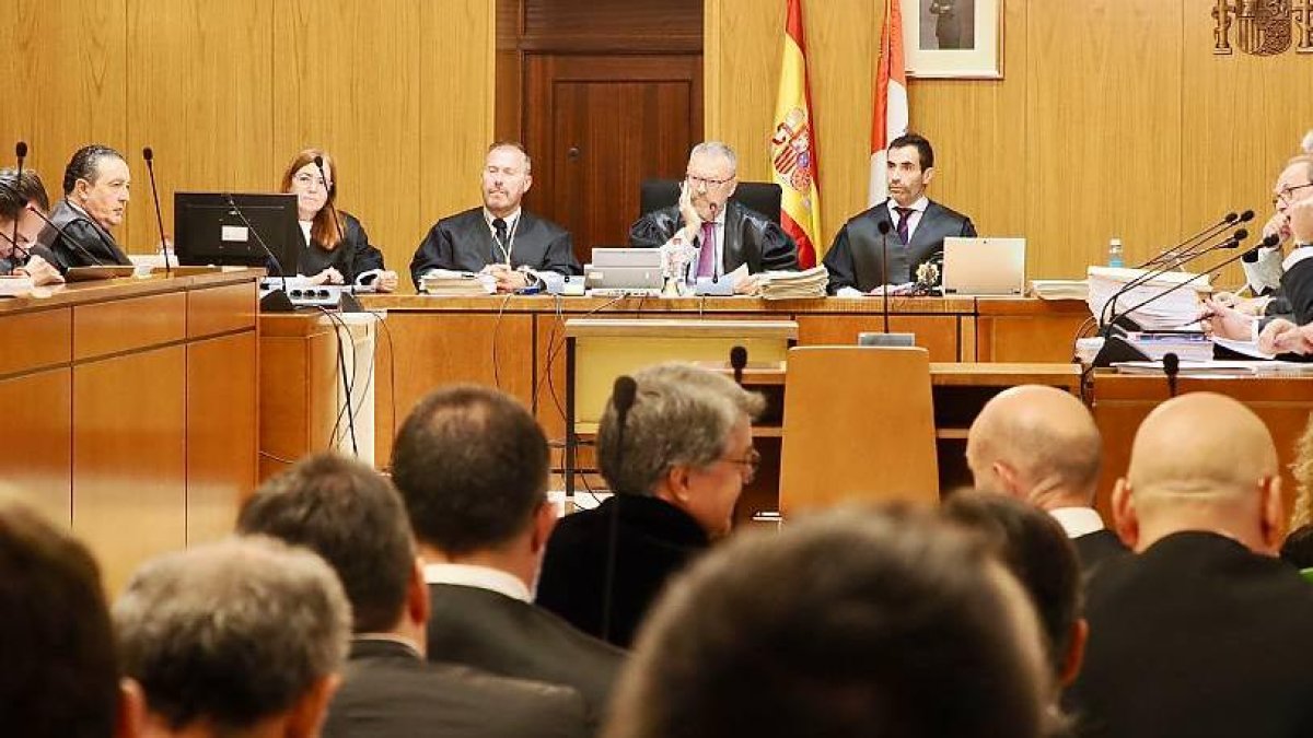 Primera vista oral del juicio de las eólicas en una foto de archivo.