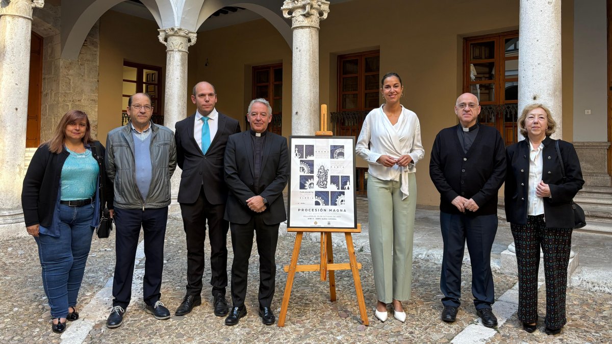 Un momento de la presentación de la magna procesión.