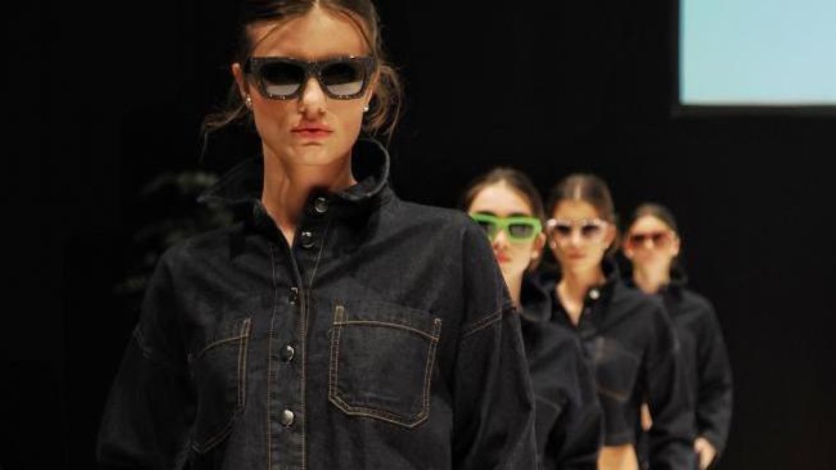 Desfile de la Semana de la Moda de Avadeco en el LAVA.