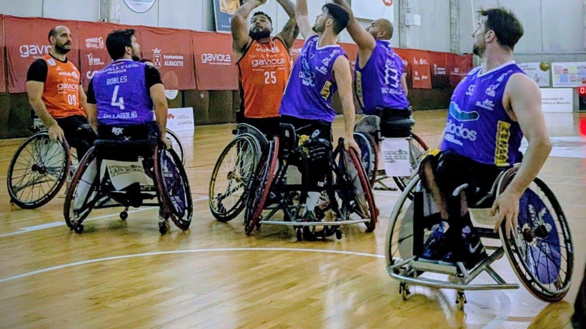 Una acción del partido entre Amiab Albacete y Fundación Aliados.