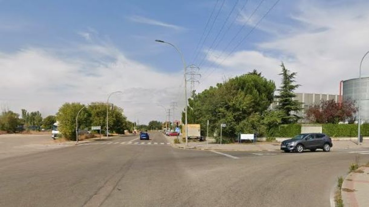 El cruce de la calle Topacio con Cobalto.