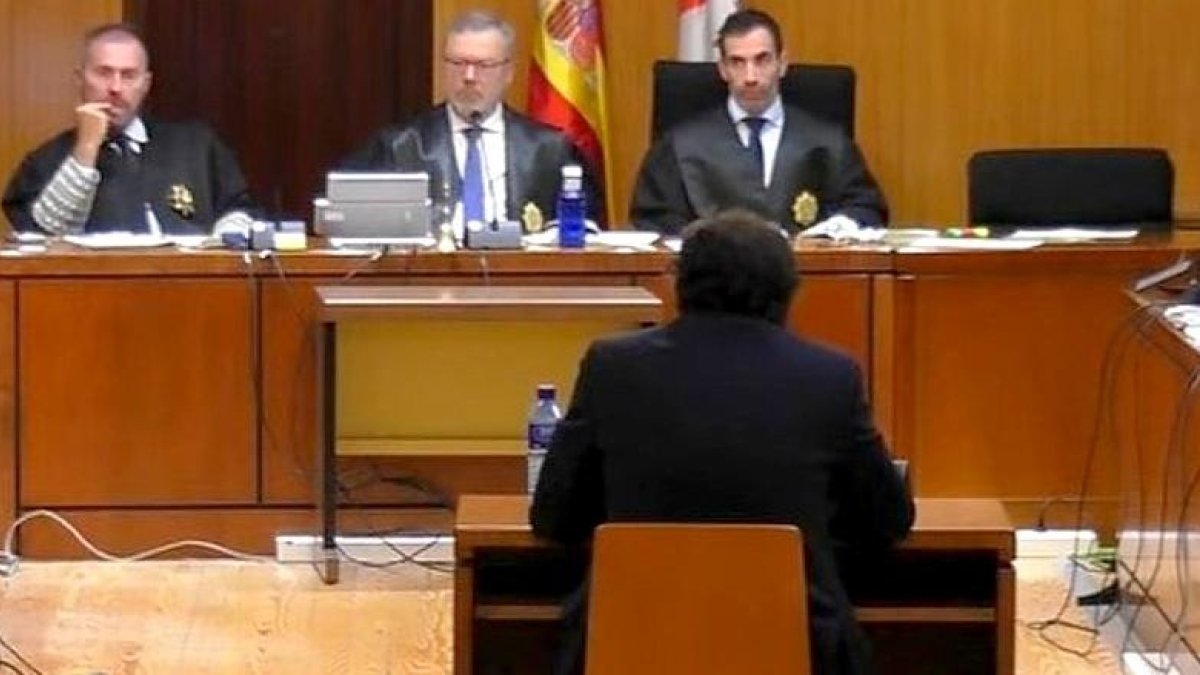 El exalto cargo de Iberdrola Xavier Viteli declara ante el tribunal. EP
