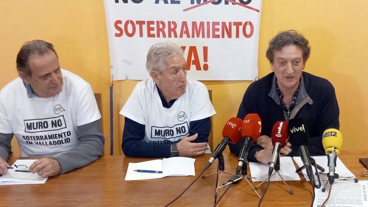 Cecilio Vadillo, Alfonso Peña y José Luis Lara, portavoces de la Plataforma por el Soterramiento del Ferrocarril de Valladolid.